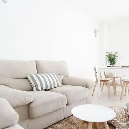 Apartman Arena ,wifi ,piscinas,jardines,gimnasio,sauna *