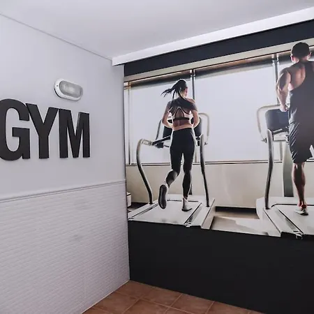 Apartament Arena ,wifi ,piscinas,jardines,gimnasio,sauna