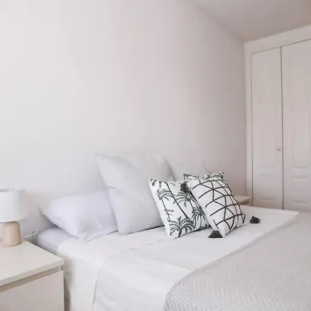 Apartament Arena ,wifi ,piscinas,jardines,gimnasio,sauna