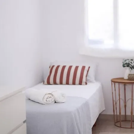 Apartament Arena ,wifi ,piscinas,jardines,gimnasio,sauna