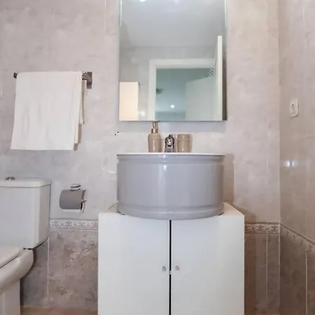 Apartament Arena ,wifi ,piscinas,jardines,gimnasio,sauna *