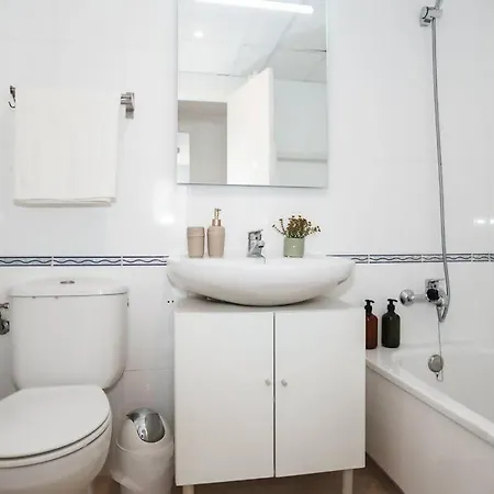 Apartament Arena ,wifi ,piscinas,jardines,gimnasio,sauna