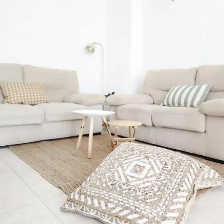 Arena ,wifi ,piscinas,jardines,gimnasio,sauna Apartament Platja de Larenal
